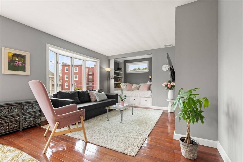 Newton, MA 02458,141 Jewett St #2