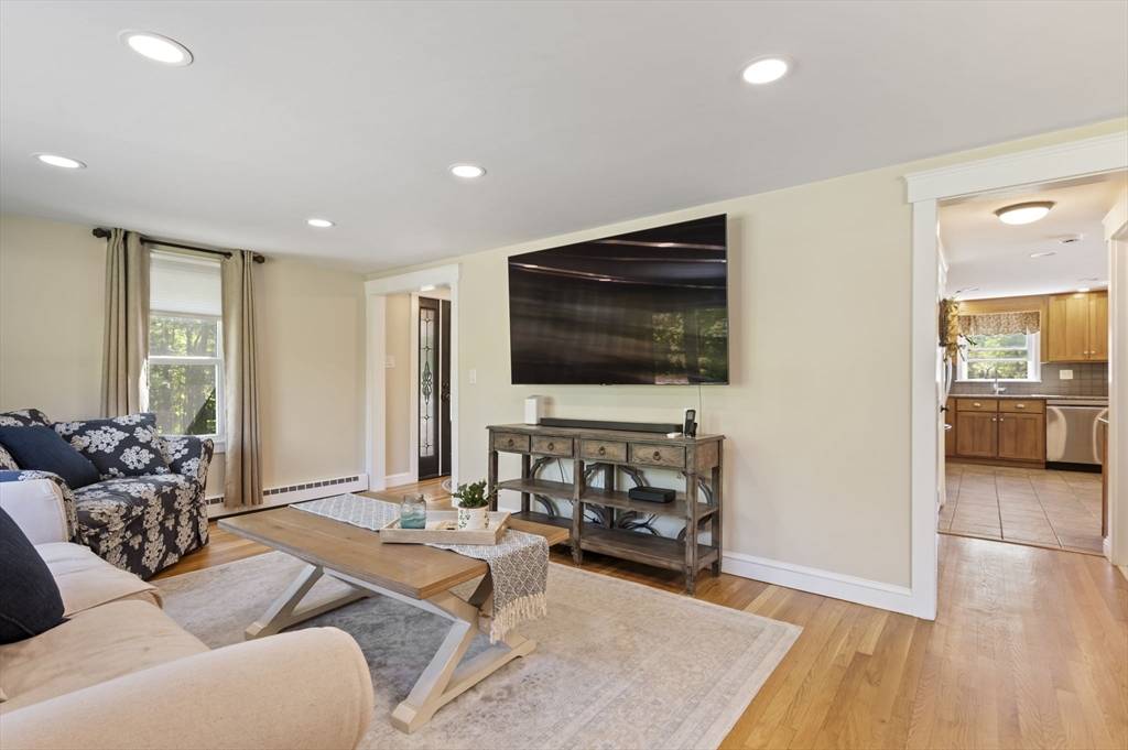 Marshfield, MA 02050,79 Highland St