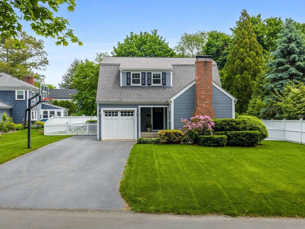 Wellesley, MA 02482,45 Shirley Rd