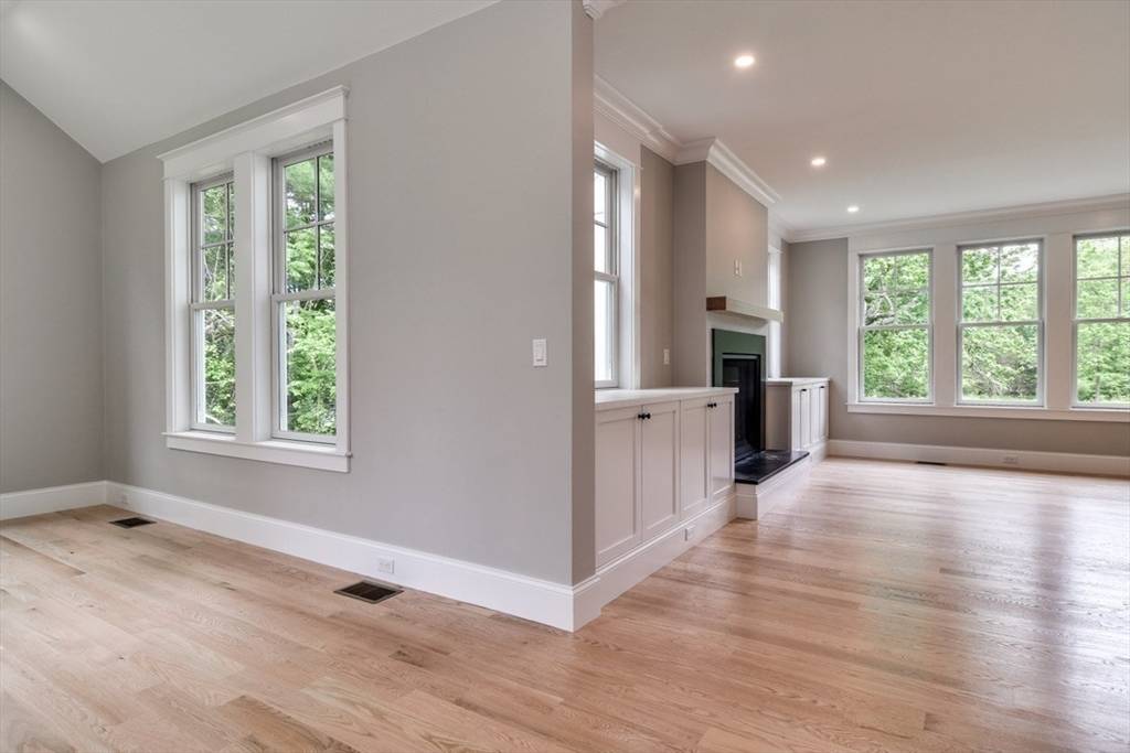 55 Main St Dover, MA 02030
