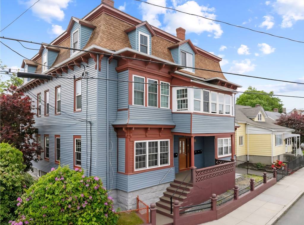 Fall River, MA 02721,186 John St