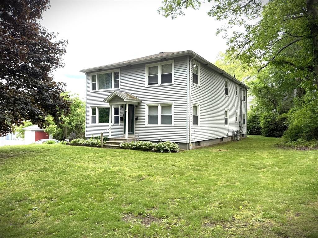 Webster, MA 01570,11 Park Rd