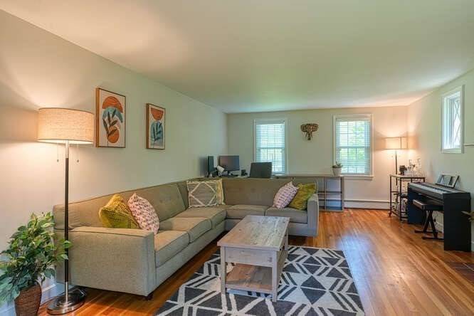 54 Warren Street Westborough, MA 01581