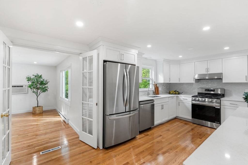 65 Cary Ave Lexington, MA 02421