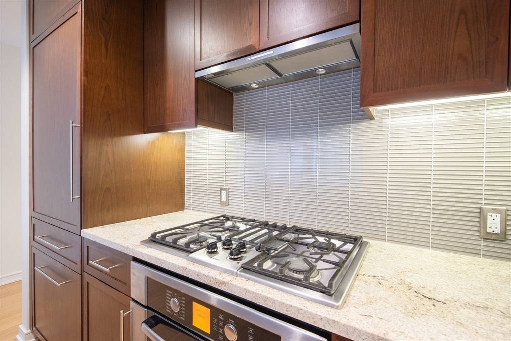 Boston, MA 02111,580 Washington St #6F