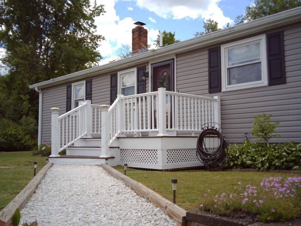 Taunton, MA 02718,625 Middleboro Ave