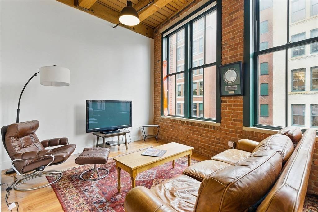 Boston, MA 02210,49 Melcher St #405