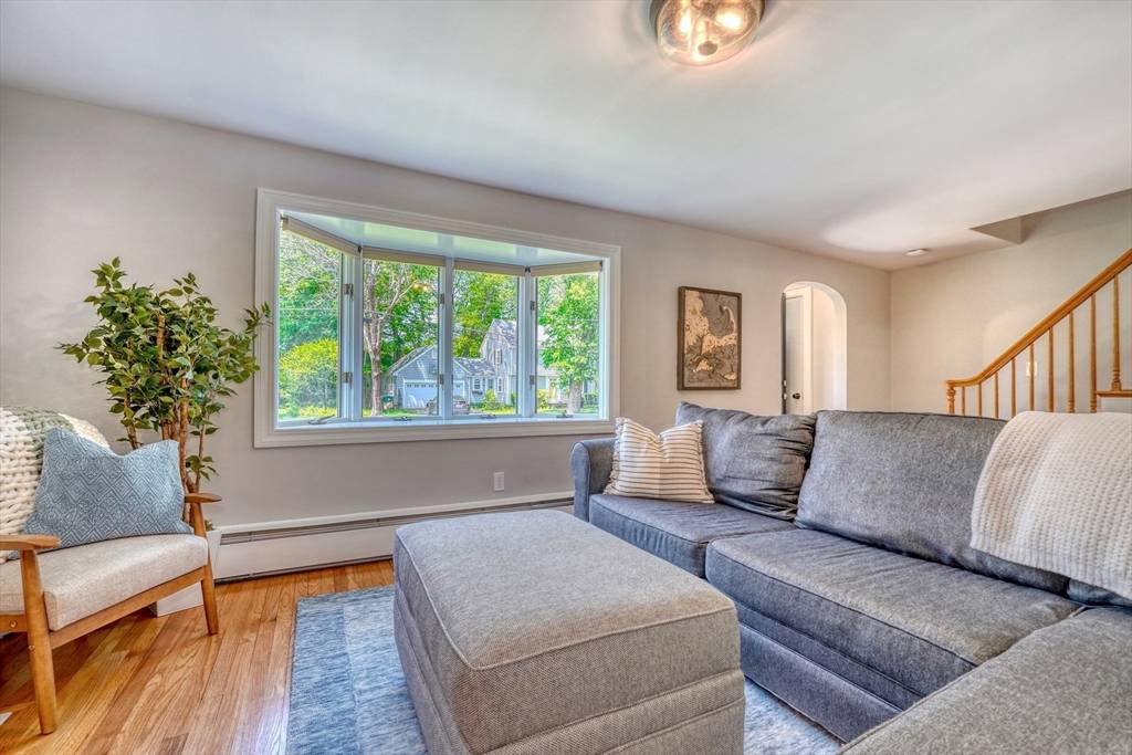 Westwood, MA 02090,78 Croft Regis Road
