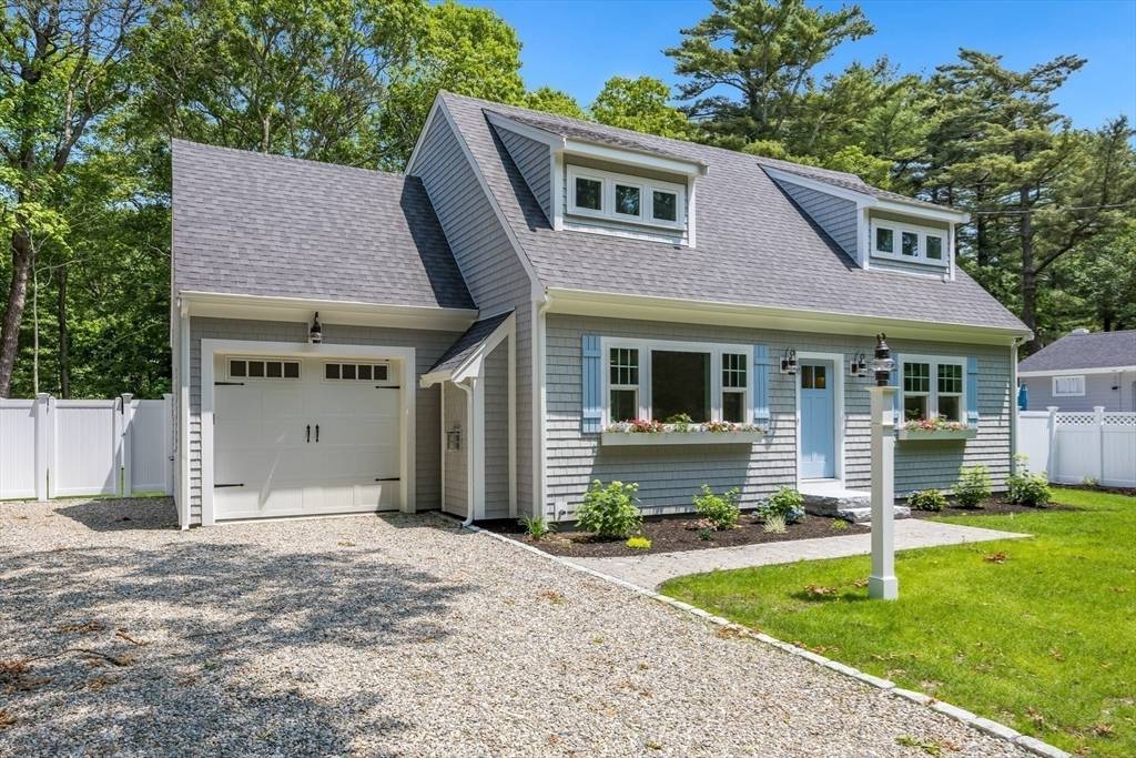 Falmouth, MA 02536,48 Round Pond Drive
