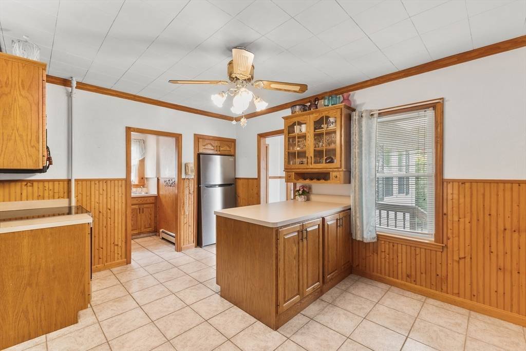 Taunton, MA 02780,31 Arthur Street
