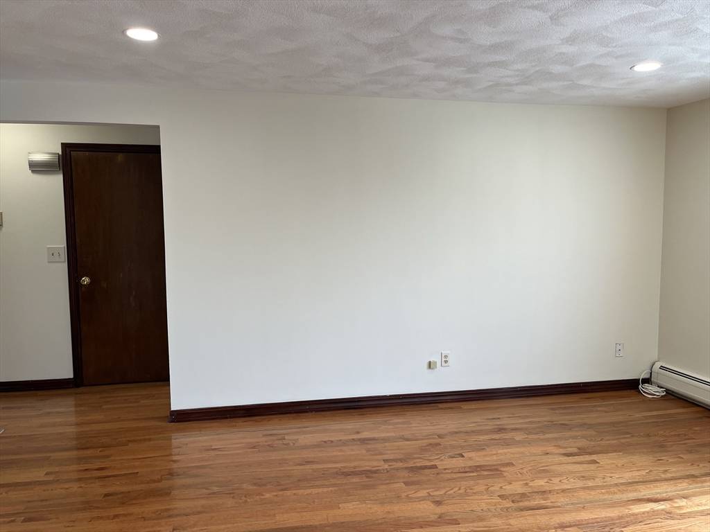 Pawtucket, RI 02860,77 Star St #1