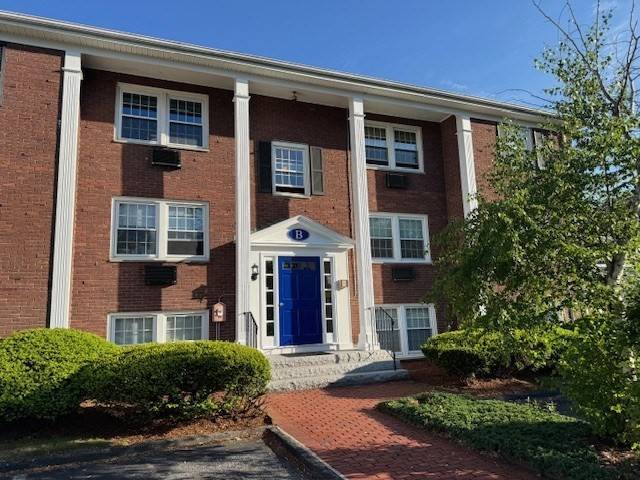 Chelmsford, MA 01824,17 Sinai Circle #B9