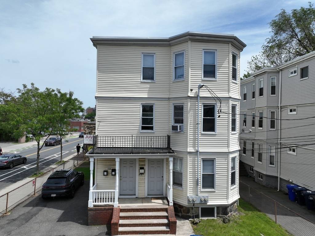 Boston, MA 02135,155-157 Murdock St