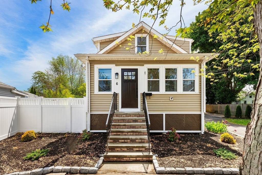 Saugus, MA 01906,6 Henry Street