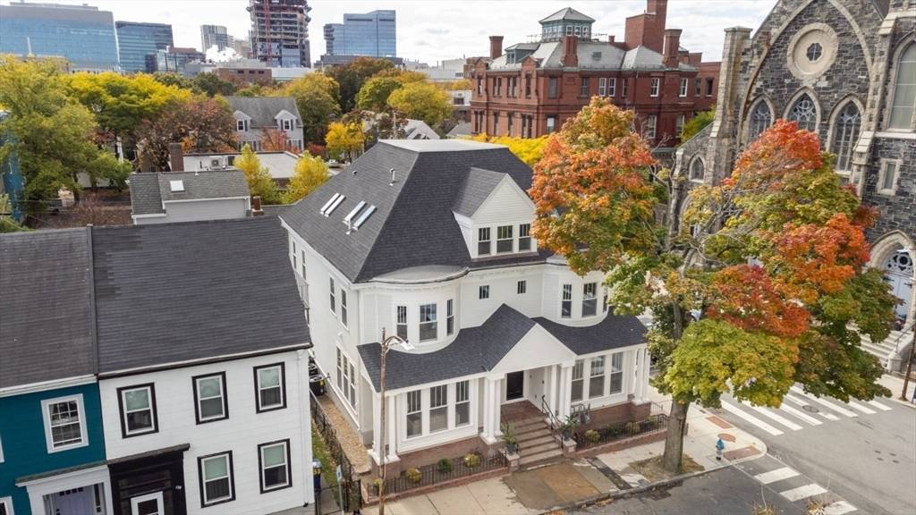 Cambridge, MA 02141,140 Otis Street #2