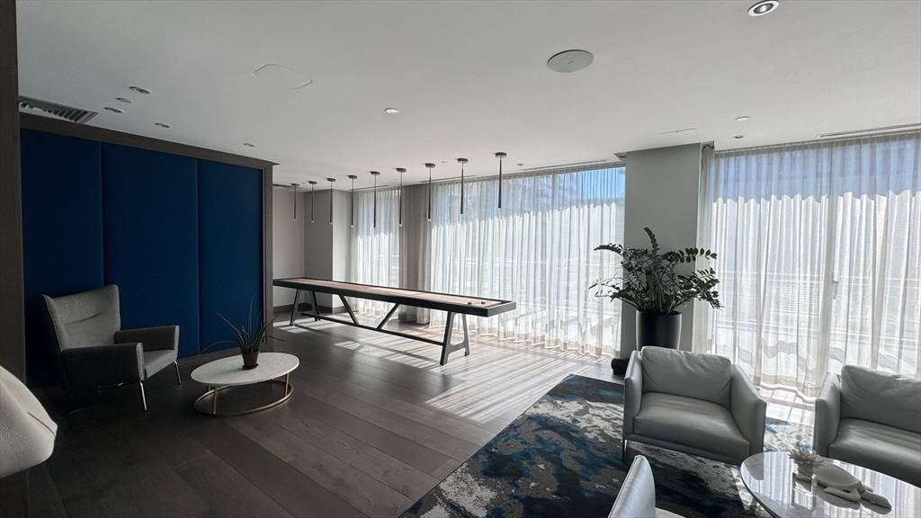 65 Lewis St #405 Boston, MA 02128