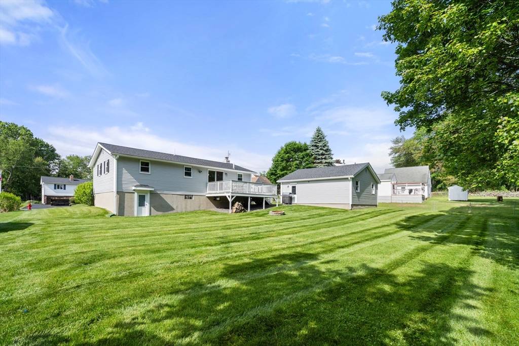 Hudson, MA 01749,21 Eaton Drive