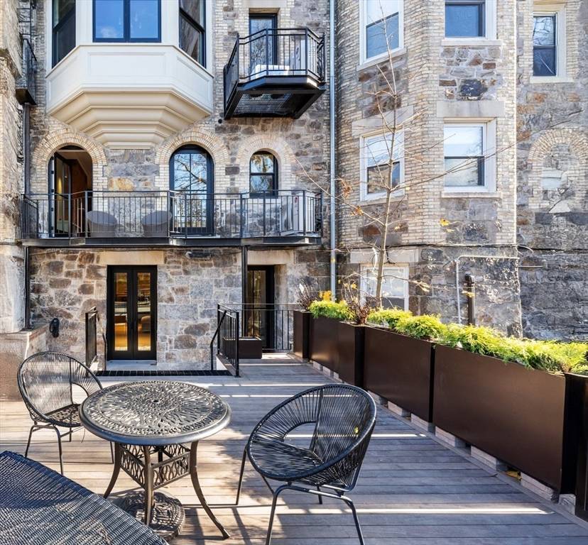 Brookline, MA 02445,320 Tappan #4