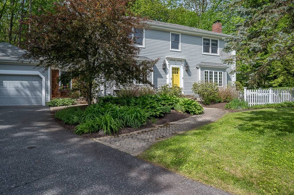 Paxton, MA 01612,3 Squantum Rd