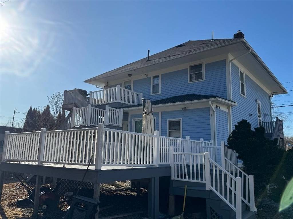 Plaistow, NH 03865,3 Elm