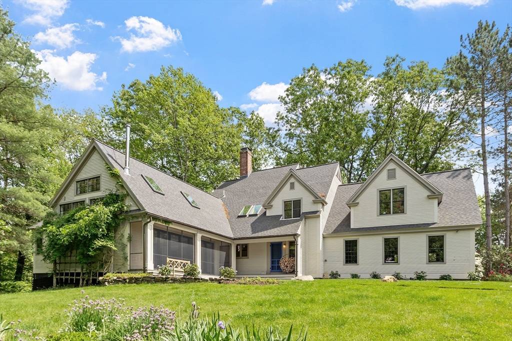 Carlisle, MA 01741,429 School St