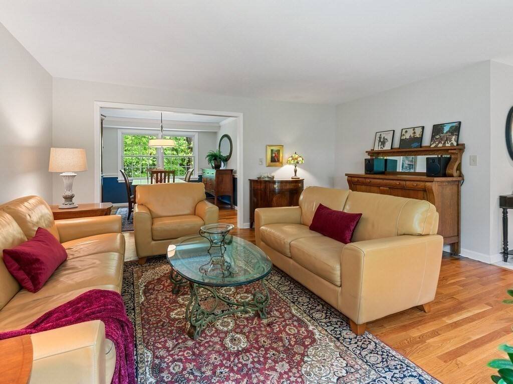 Shrewsbury, MA 01545,9 Hill Street #private way