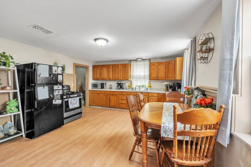 Thompson, CT 06255,981 Riverside Dr