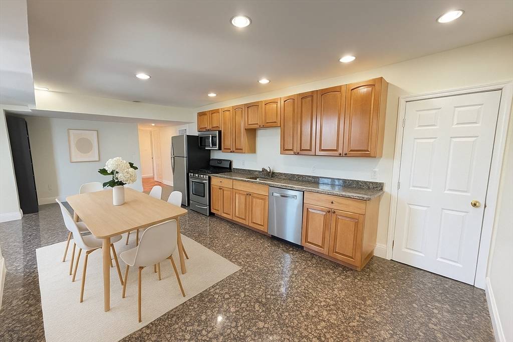 Medford, MA 02155,23 Forest St., #Front