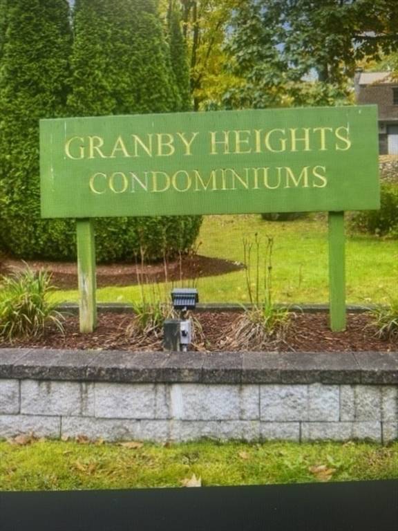 Granby, MA 01033,56 Granby Hts #56