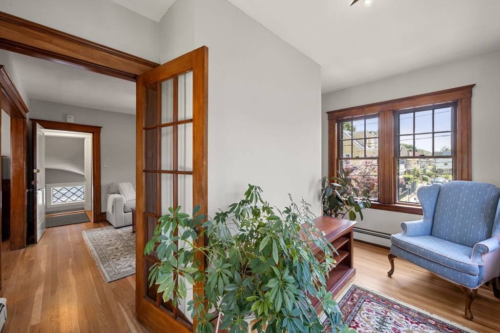 Cambridge, MA 02140,15 Hollis St #2