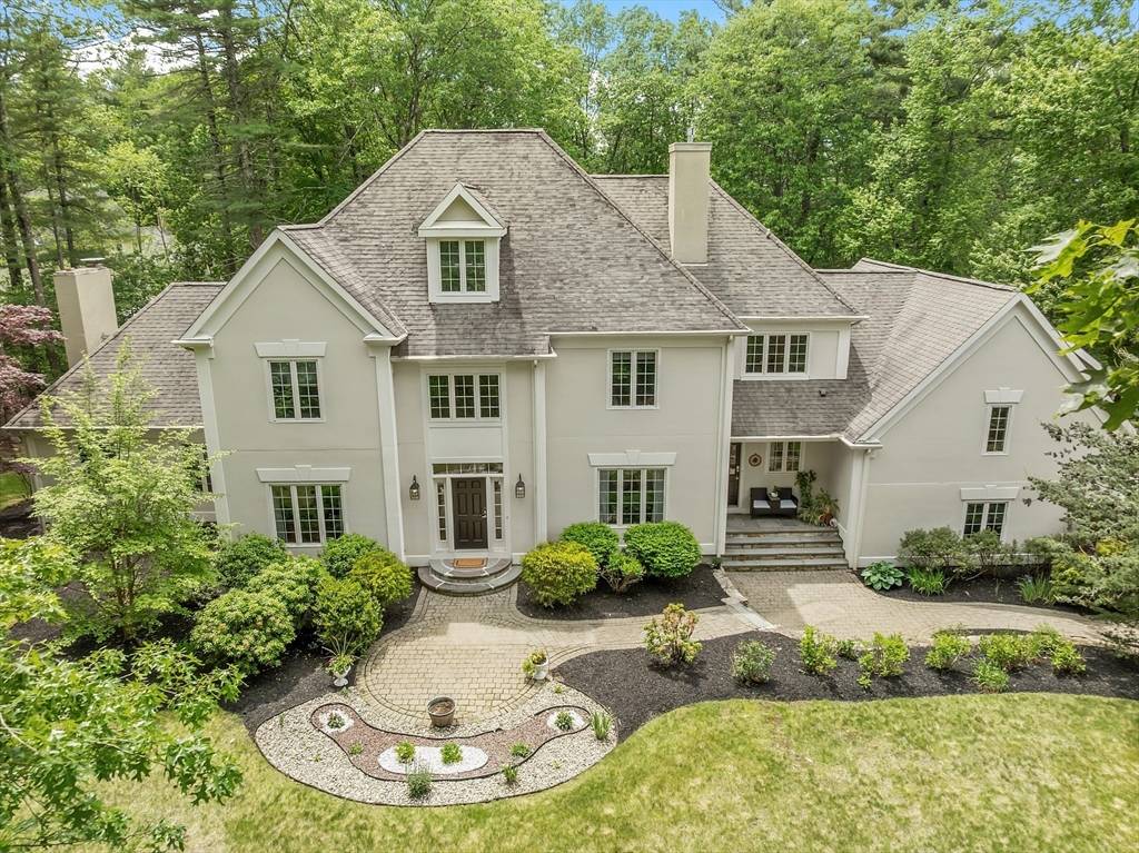 Carlisle, MA 01741,58 Buttrick Ln