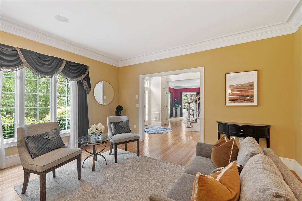 Carlisle, MA 01741,58 Buttrick Ln