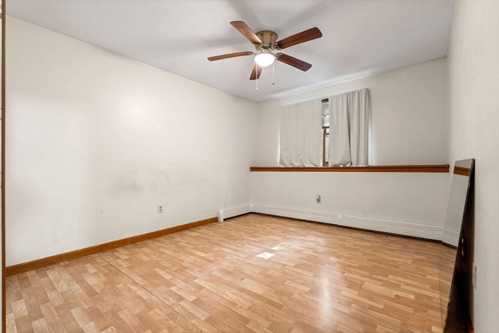 10 Nuttall Ln #3 Worcester, MA 01604