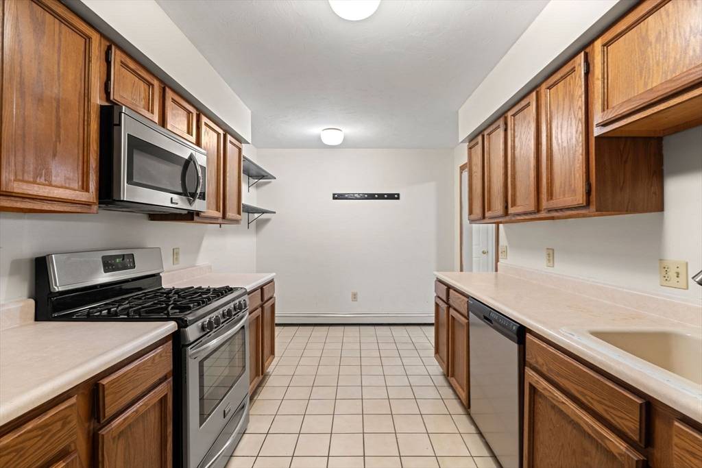 10 Nuttall Ln #3 Worcester, MA 01604