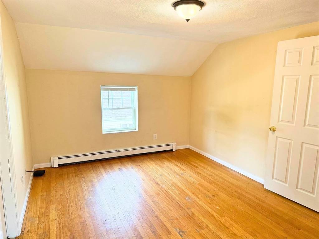 Waltham, MA 02453,104R Calvary St. #104R