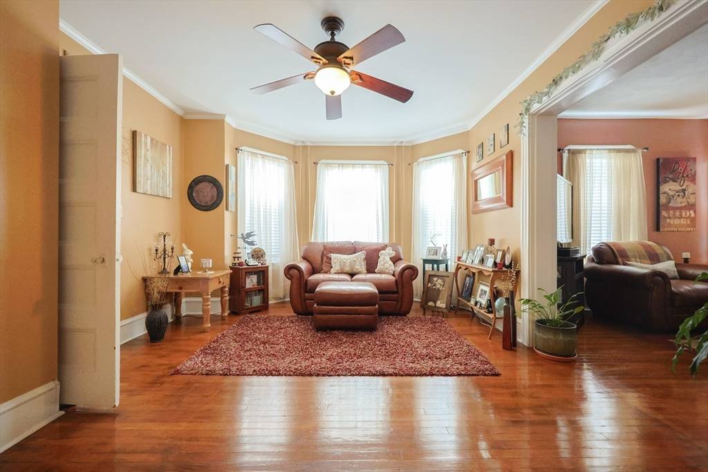 Fall River, MA 02721,168 Forest St