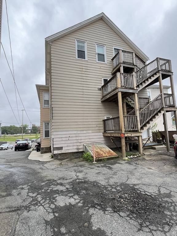 Fall River, MA 02723,422 County Street