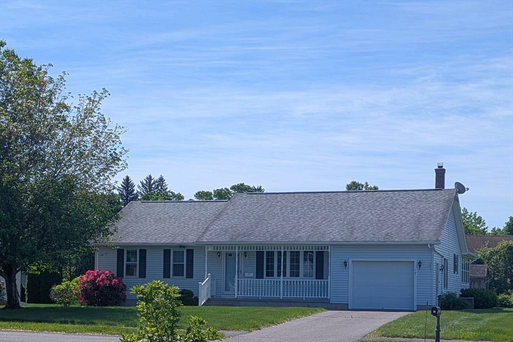 Belchertown, MA 01007,17 Tucker Lane