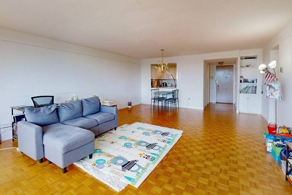 Brookline, MA 02446,45 Longwood Ave #812