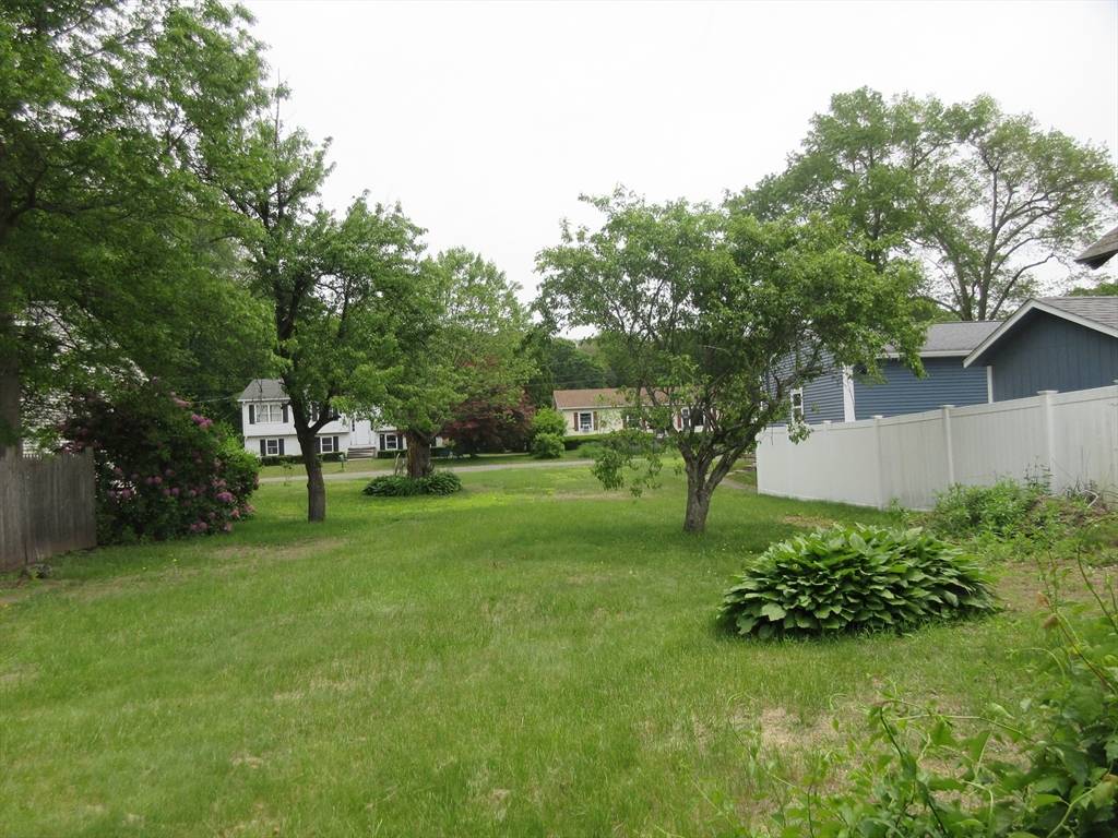 Chicopee, MA 01020,97 Lombard Street