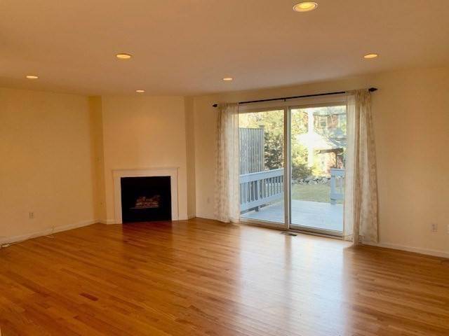 Newton, MA 02464,30 Lucille Pl #30