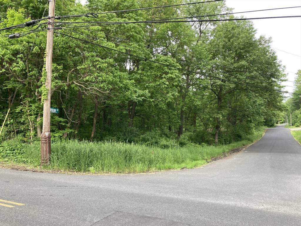 Westfield, MA 01085,0 West Rd
