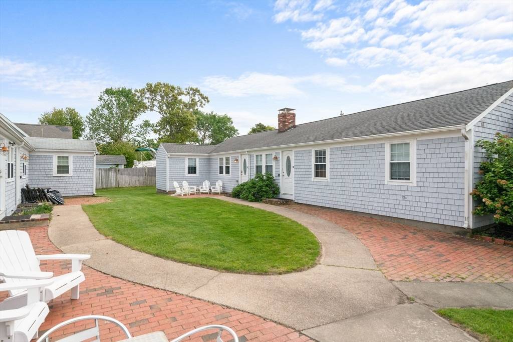 Yarmouth, MA 02673,90 Broadway St #90