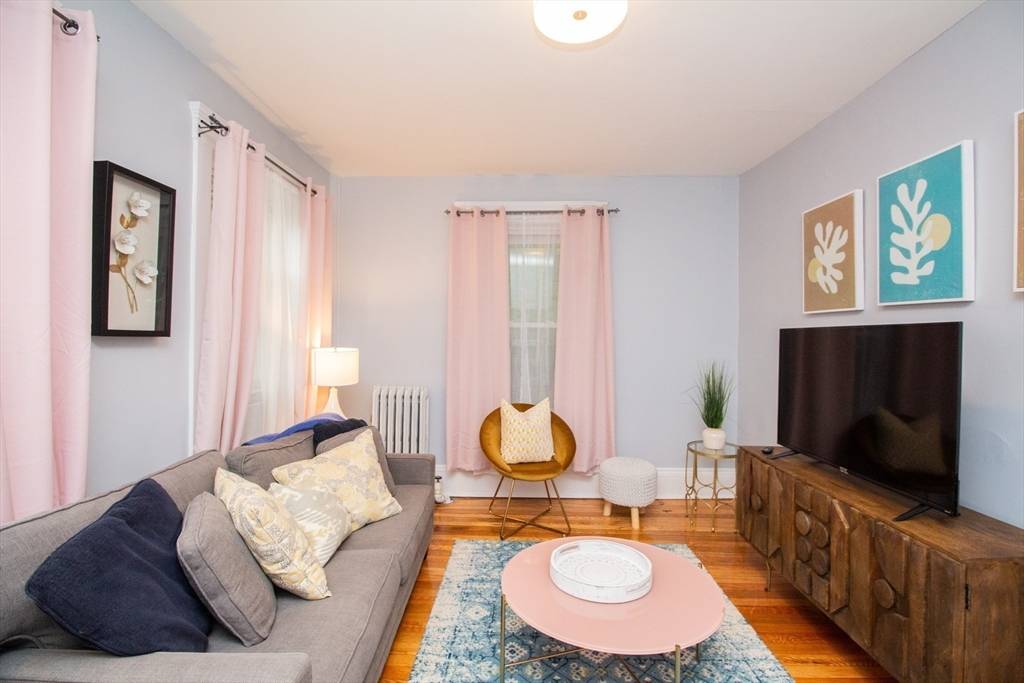 Brookline, MA 02446,636 Washington St #5