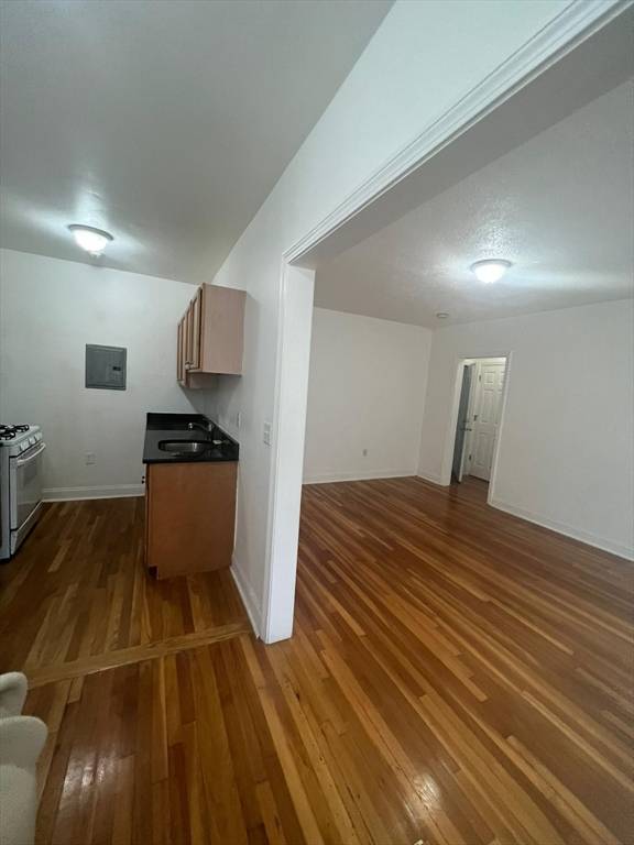Revere, MA 02151,10 Yeamans #29