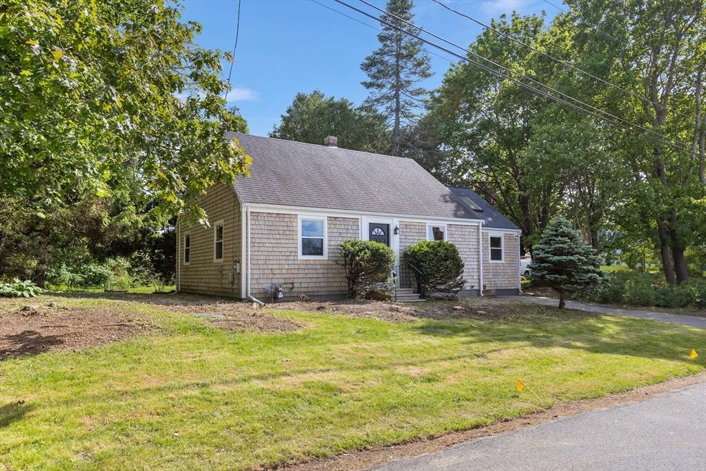 Newbury, MA 01951,2 Pauls Way