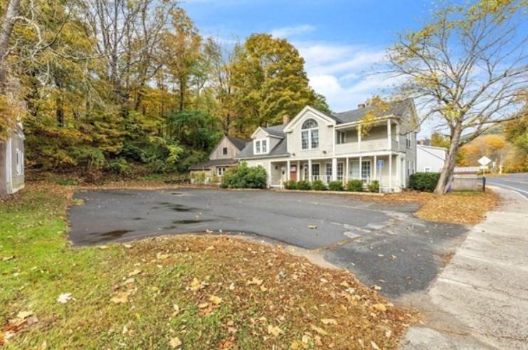 Huntington, MA 01050,9 Russell Rd