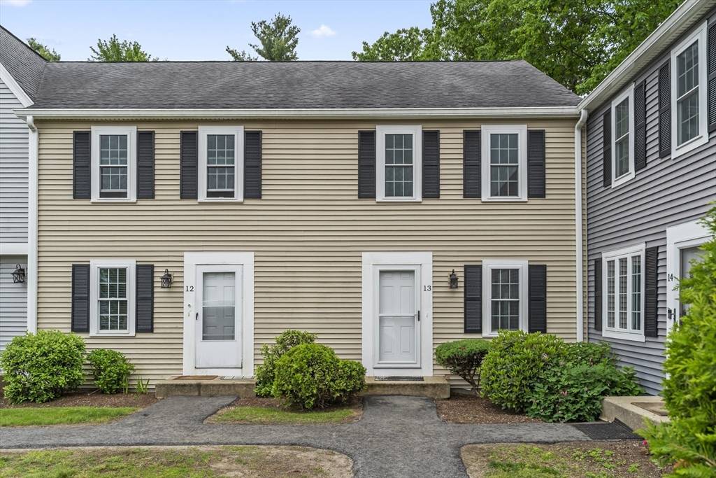 Easton, MA 02375,585 Turnpike St #13