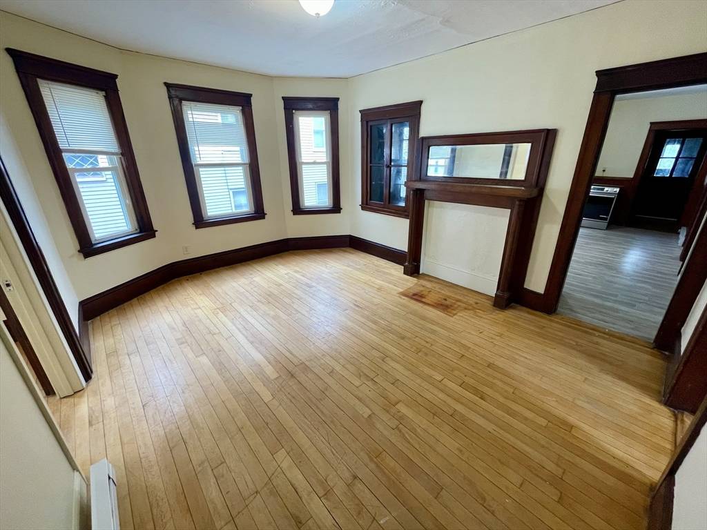 Worcester, MA 01603,10 Agawam St. #2