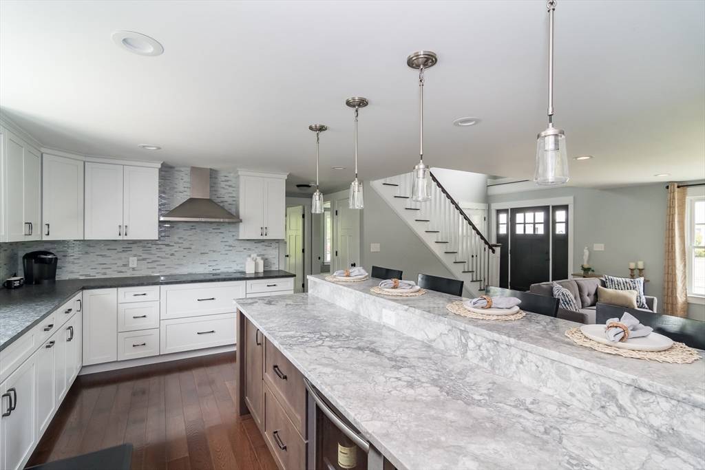 Natick, MA 01760,32 Charles St